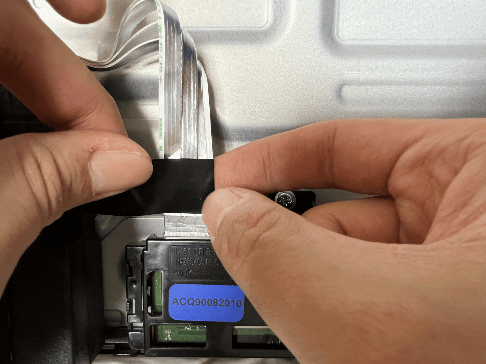 LG TV 와이파이 연결 안 될 때 셀프 수리 방법┃해외 직구 65SK9000PUA 먹통 해결하기 - 7