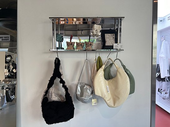 트렌디한 서울 용산 편집샵 로파서울 취향을 찾아 떠나는 여정 - 7