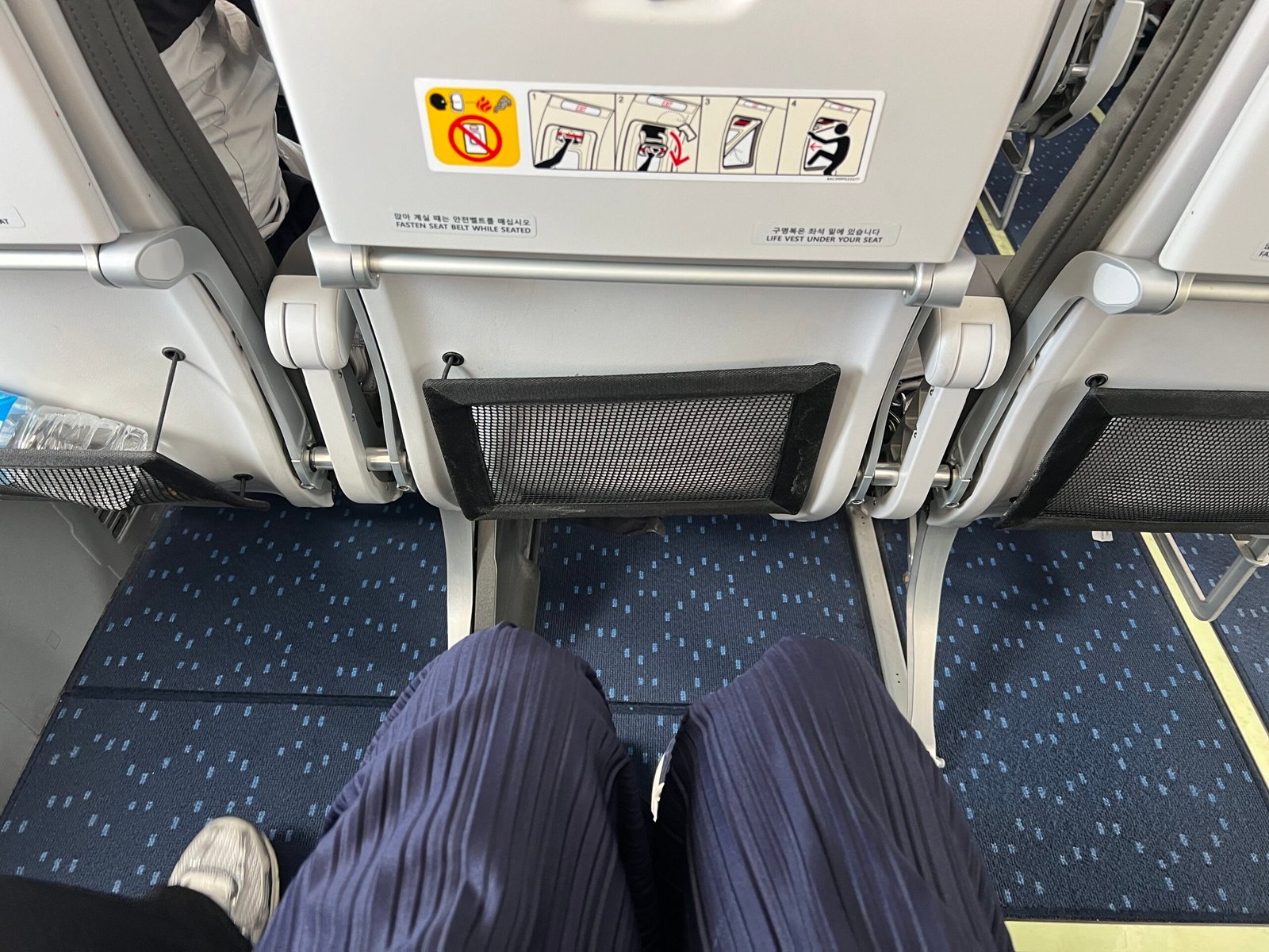 오키나와 귀국 티웨이항공 TW272편 16열 비상구 유료좌석 후기 티웨이항공 TW272편