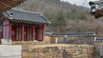 분강서원 안쪽 마당과 기와 건물 전경