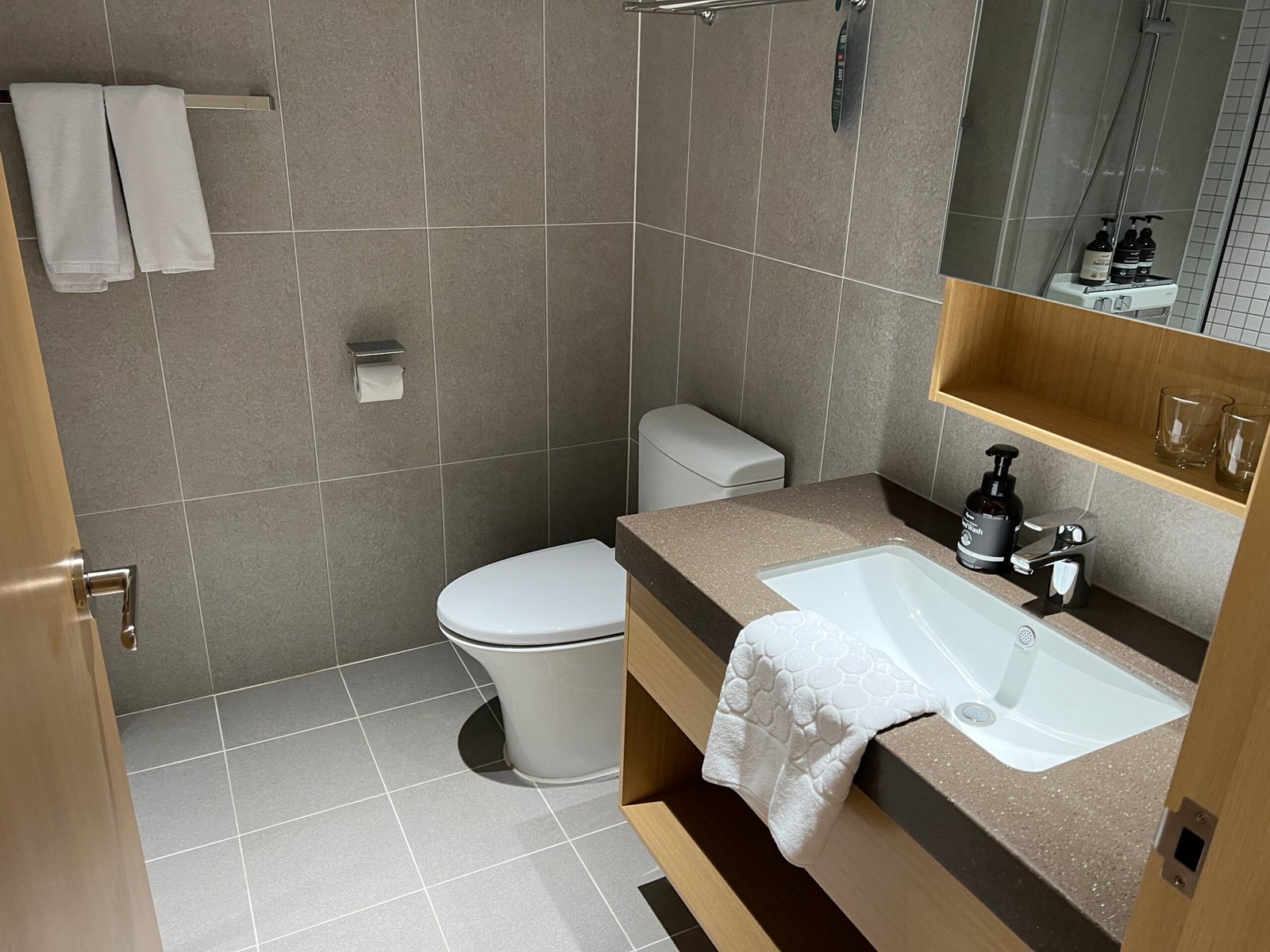 체스터톤스 속초 슈페리어 더블 투룸 이용 후기┃위치, 주차, 체크인 꿀팁 정리 - 5