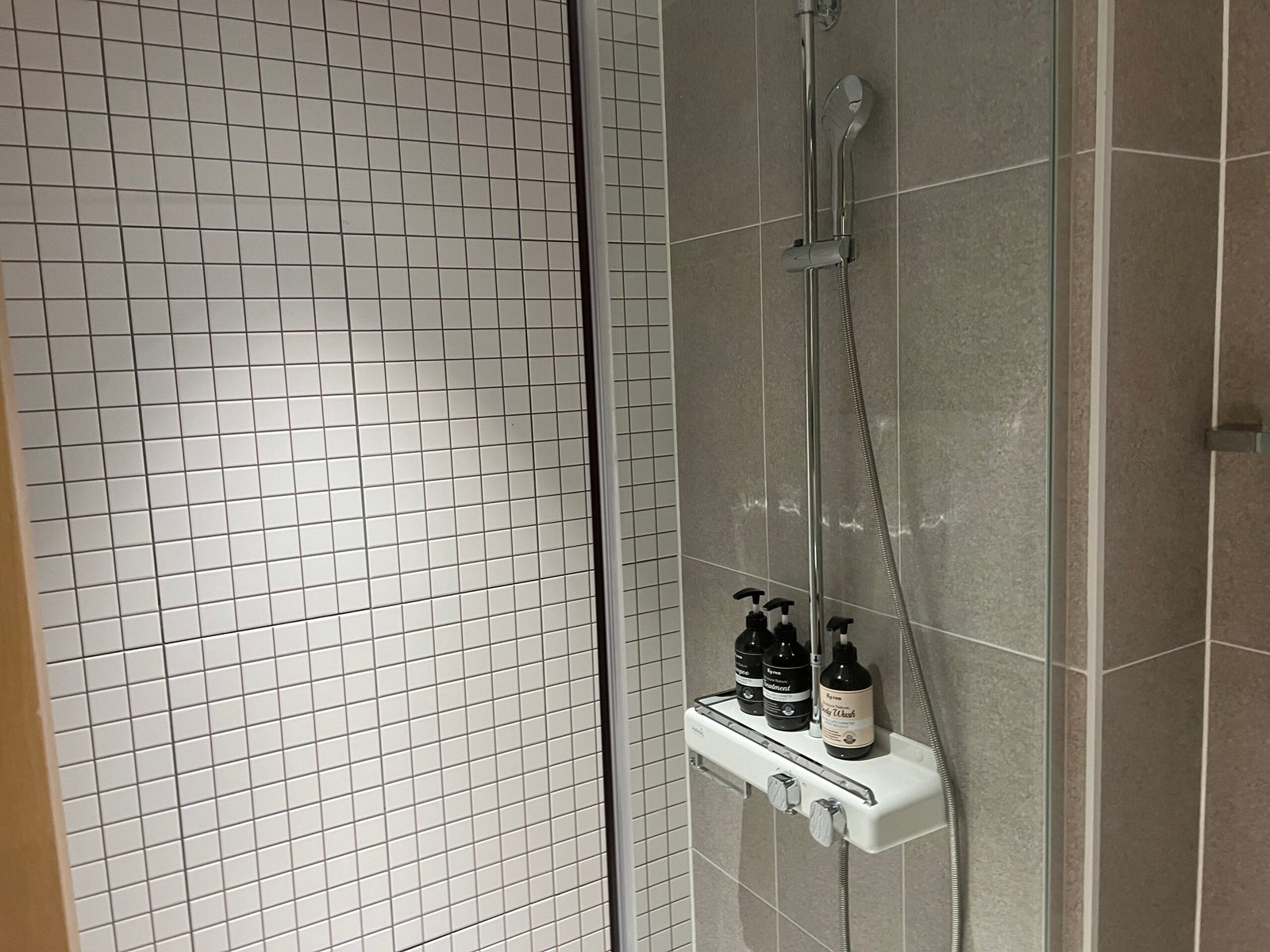 체스터톤스 속초 슈페리어 더블 투룸 이용 후기┃위치, 주차, 체크인 꿀팁 정리 - 6