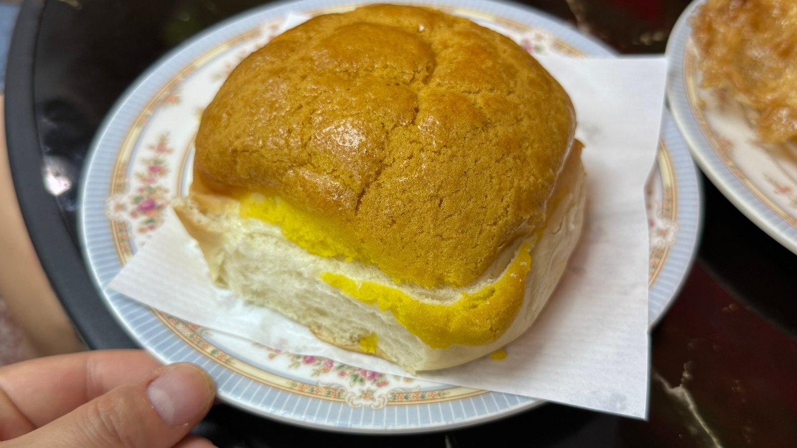 홍콩 차찬탱 맛집 先滋先覺 파인애플번