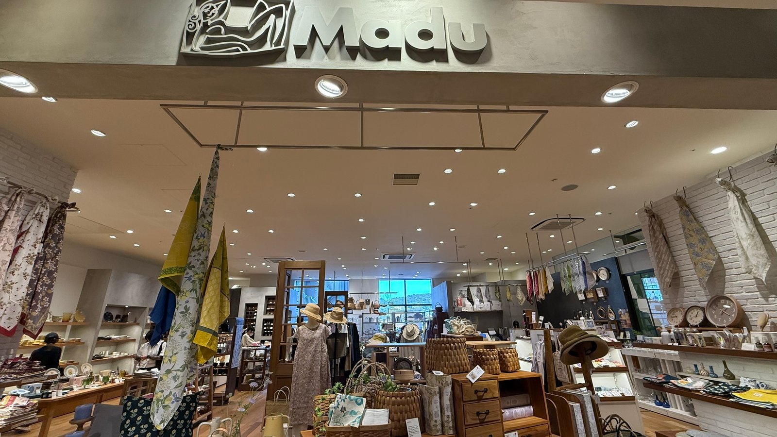 교토 마두(MADU) 리빙 편집샵 쇼핑 가이드┃BAL 백화점 그릇과 패브릭 소품 추천 - 2