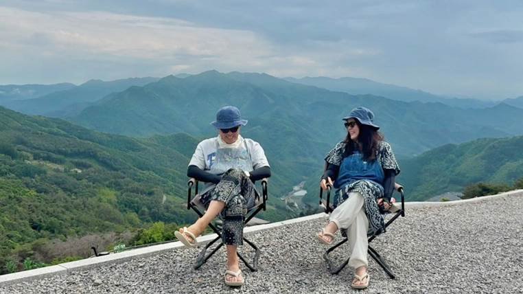 쉼오지캠프 전체 사이트 리뷰|하늘존·산맥존 명당자리 추천 쉼오지캠프를 배경으로 한 사진