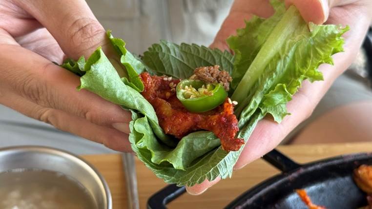 쉼오지캠프 전체 사이트 리뷰|하늘존·산맥존 명당자리 추천 캠핑메뉴 제육볶음2